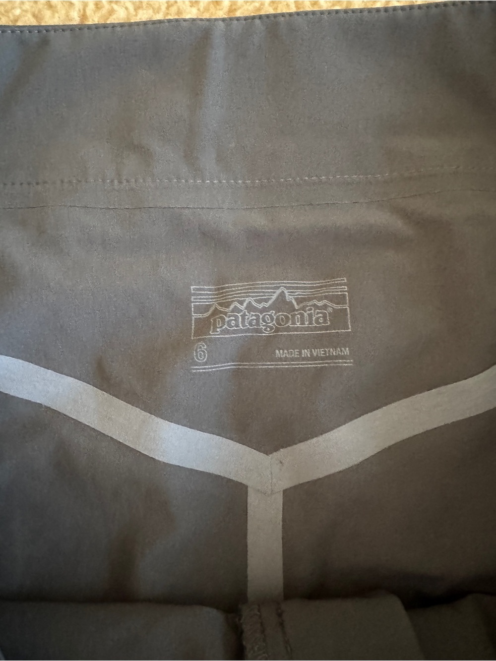 patagonia dirt craft 12” short - size 6 - Picture 3 of 10